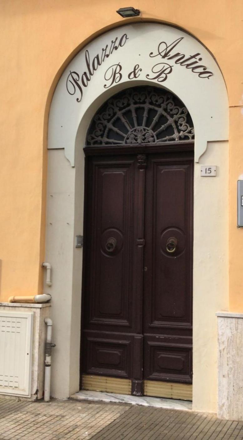 B&B New Antico Palazzo 파라비타 외부 사진