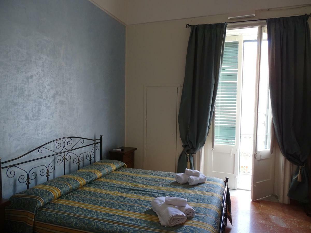 B&B New Antico Palazzo 파라비타 외부 사진